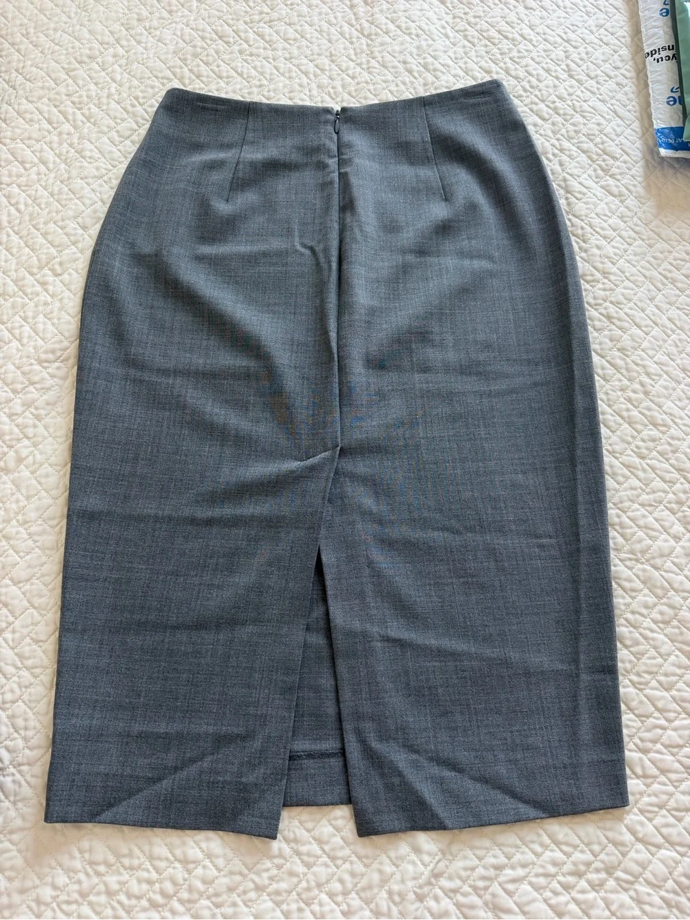Theory Gray Wool Blend Pencil Skirt Size 6 Career Office Classic